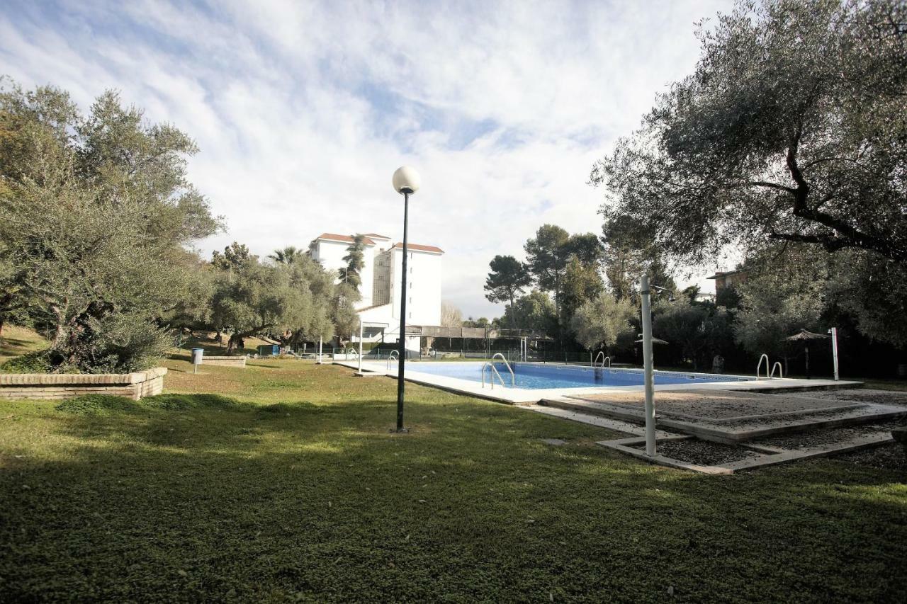 Bonito Apart. Con Parking Y Piscina Mairena del Aljarafe Ngoại thất bức ảnh