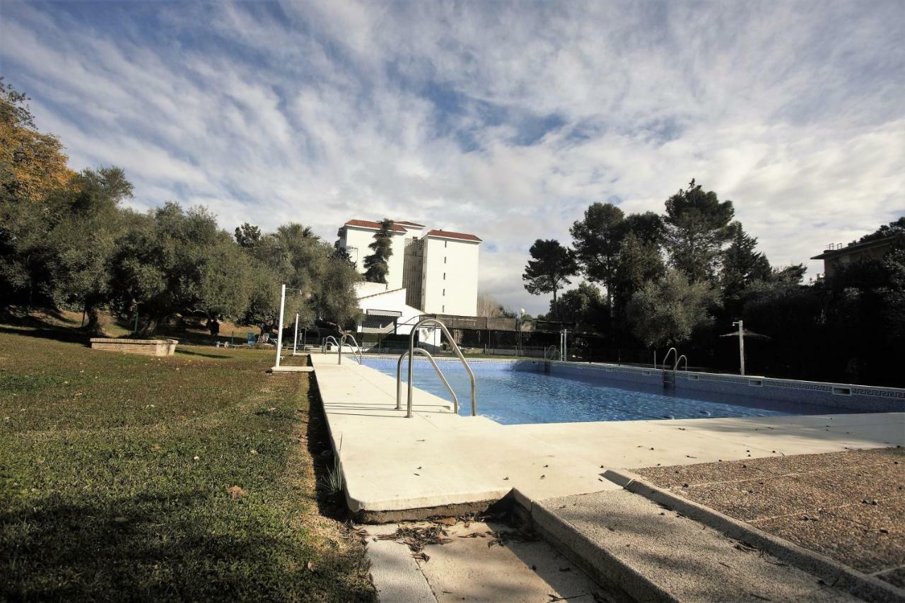 Bonito Apart. Con Parking Y Piscina Mairena del Aljarafe Ngoại thất bức ảnh